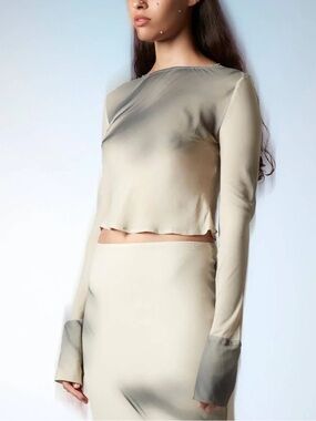 CARMEN SAYS Hereafter printed Satin Long Sleeve Crop Top (122)